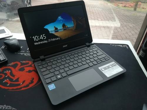 ***BRAND NEW***ACER ASPIRE ES11 ES1*6TH GEN N3350*2GB RAM*32GB EMMS*HD DISPLAY
